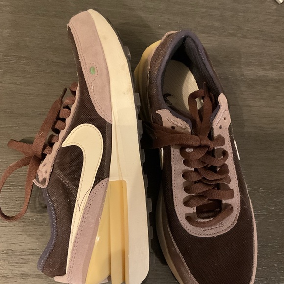 Nike Brown and Cream Women's Sneakers - Picture 5 of 6